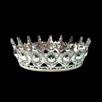 Plastična Kruna Srebrena