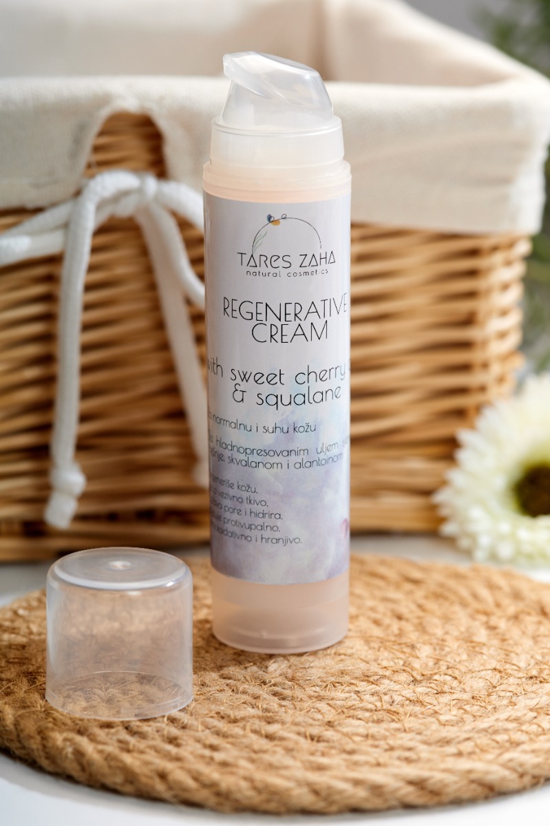 REGENERATIVE CREME WITH SWEET CHERRY OIL AND SQUALAN